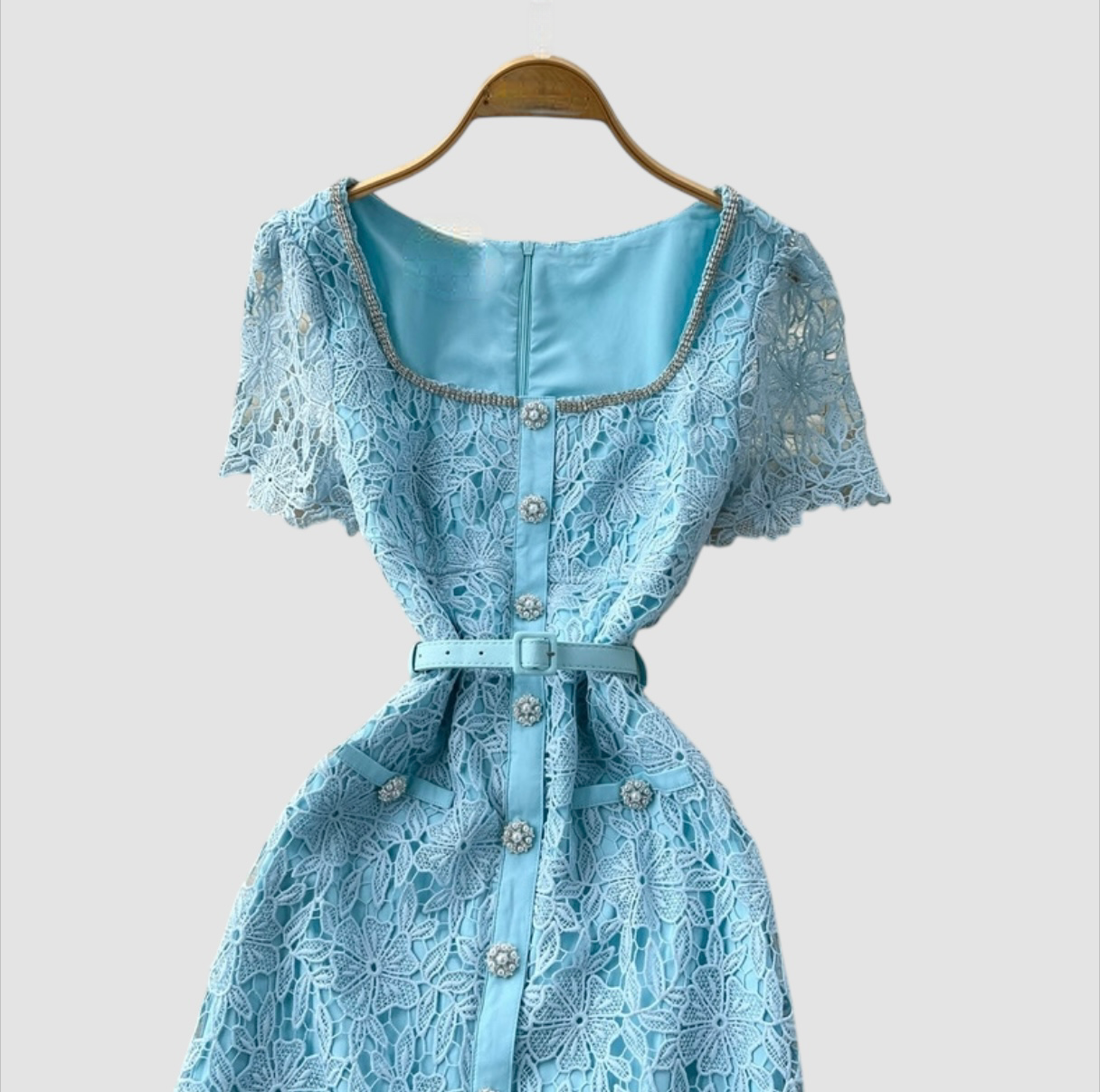 VESTITO